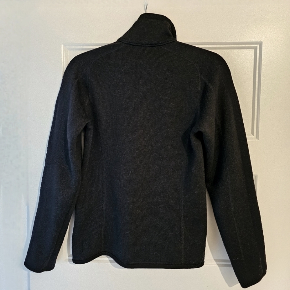 Patagonia Women's 1/4 Zip Black Pullover sz small - Picture 3 of 7